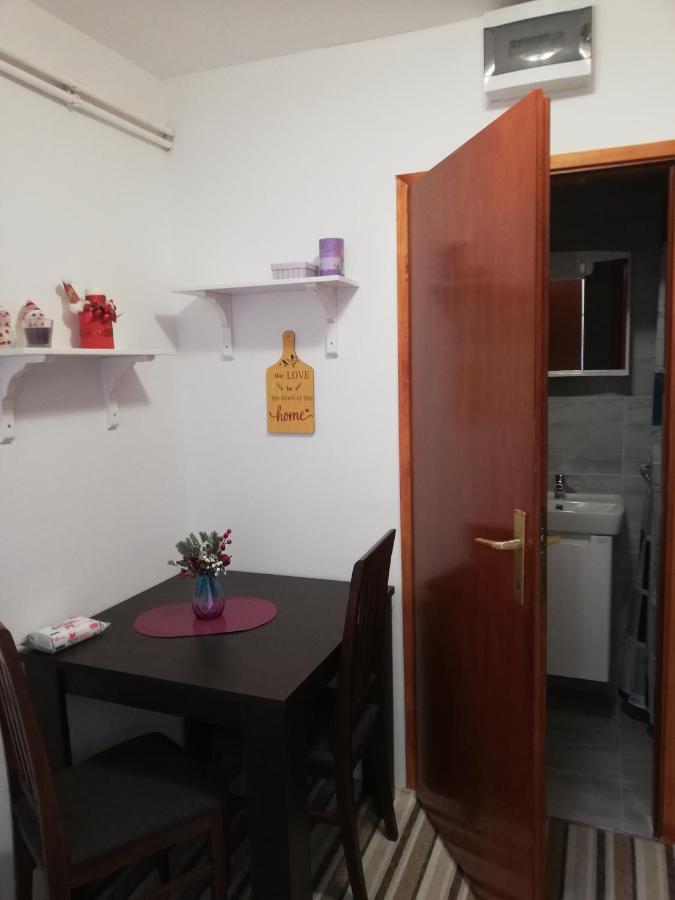 Studio Apartman Small Lili Popovaca Buitenkant foto